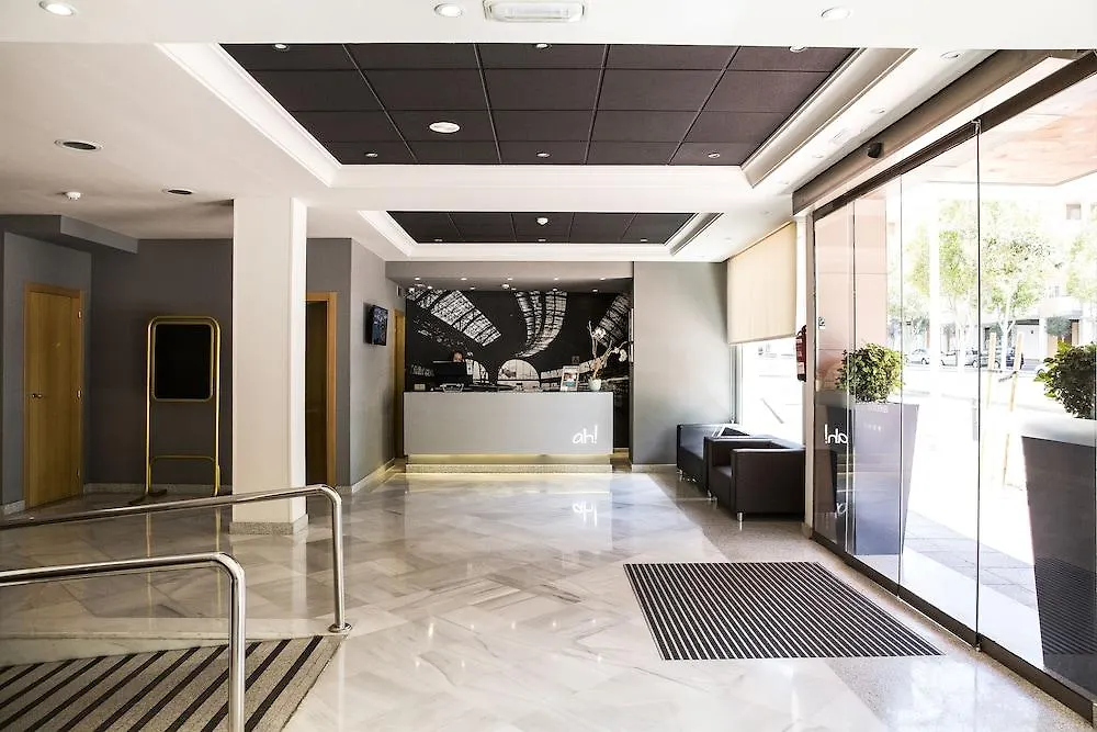 Avenida Hotel Almeria 4*,