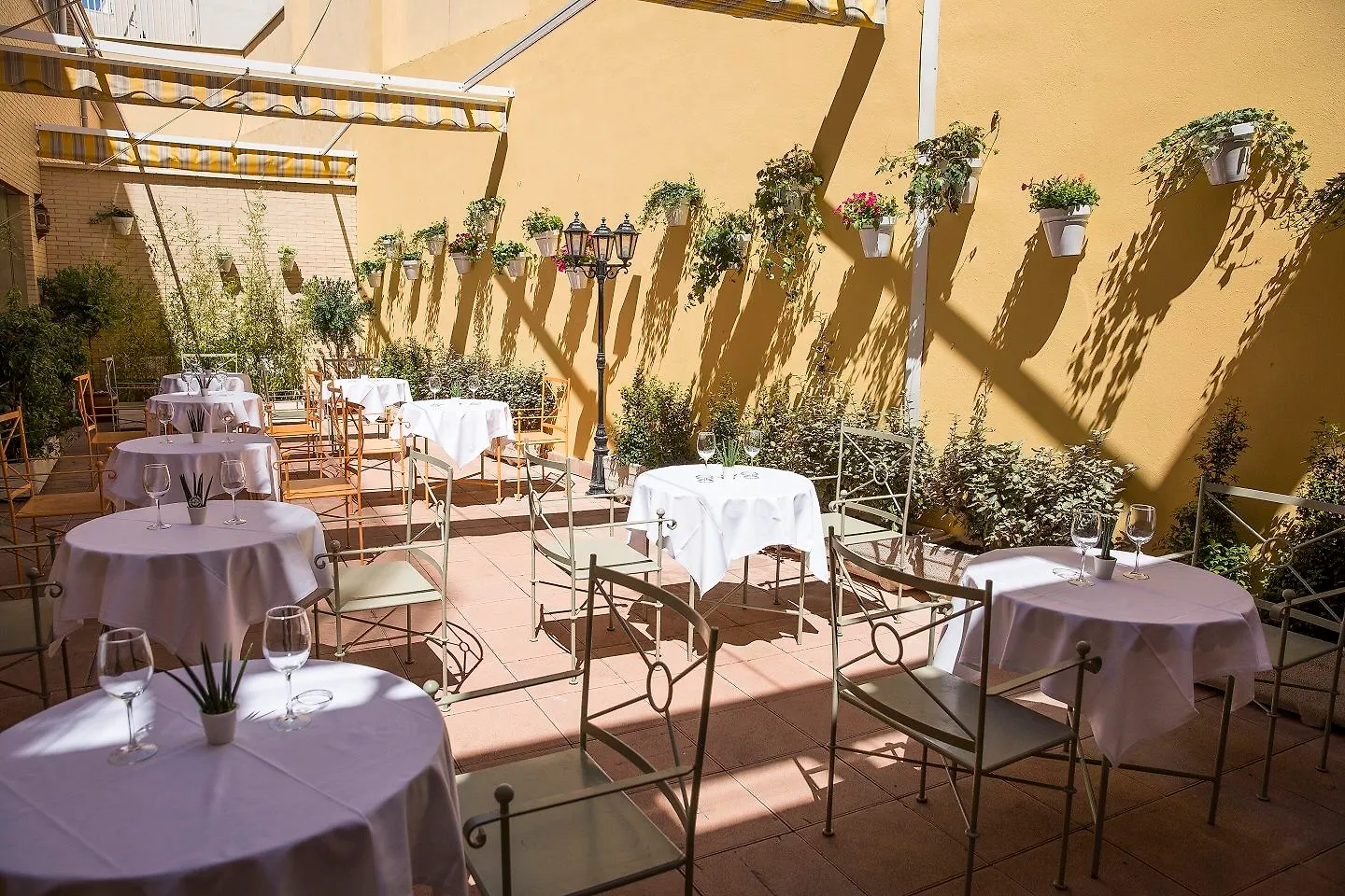 Avenida Hotel Almeria